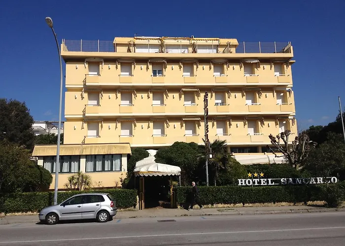 San Carlo 3* Marina di Pietrasanta