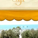 San Carlo 3* Marina di Pietrasanta