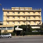San Carlo 3* Marina di Pietrasanta