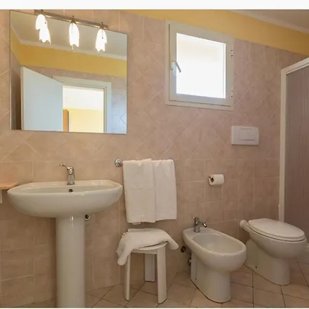 San Carlo 3* مارينا دي بييتراسانْت