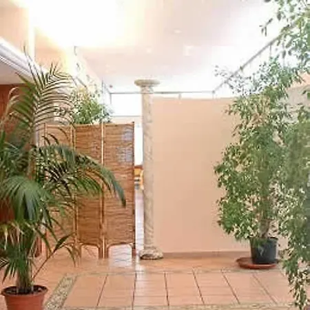 San Carlo مارينا دي بييتراسانْت
